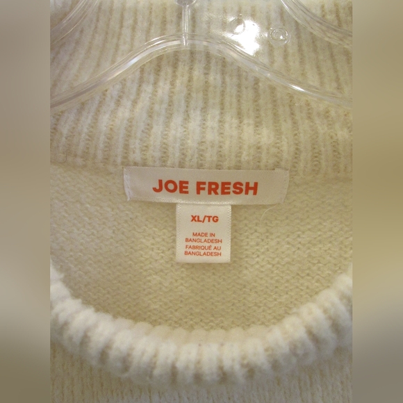 Cozy Off-white Sweater - Picture 5 of 9